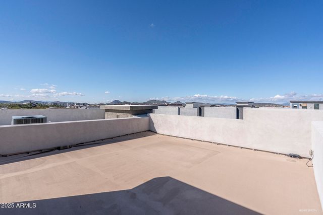 1977 W Kinfield Trail, Phoenix, AZ 85085