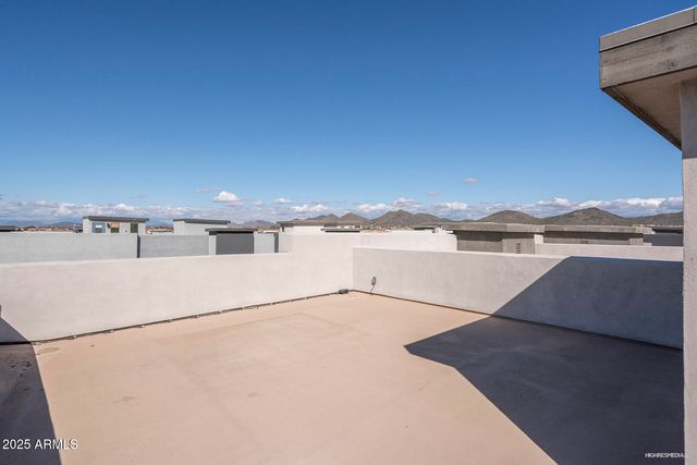 1977 W Kinfield Trail, Phoenix, AZ 85085