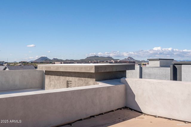 1977 W Kinfield Trail, Phoenix, AZ 85085