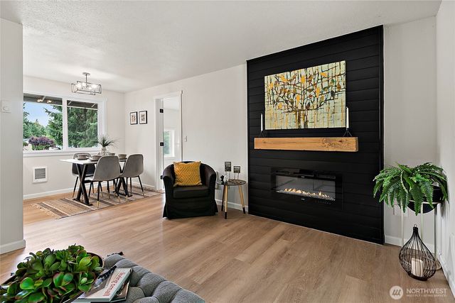 12404 213th Avenue E, Bonney Lake, WA 98391