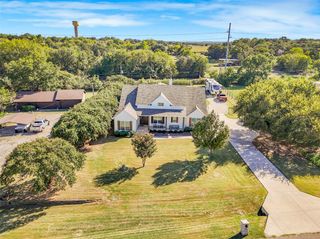 108 Southwood Drive, Burleson, TX 76028