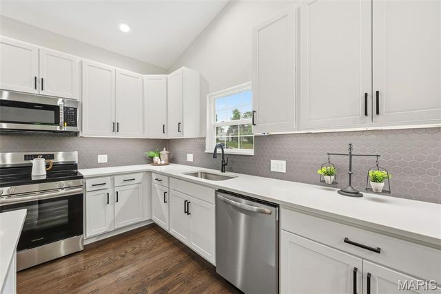 208 E 6th Street, Washington, MO 63090