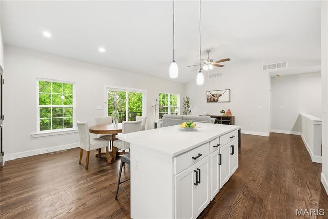 208 E 6th Street, Washington, MO 63090