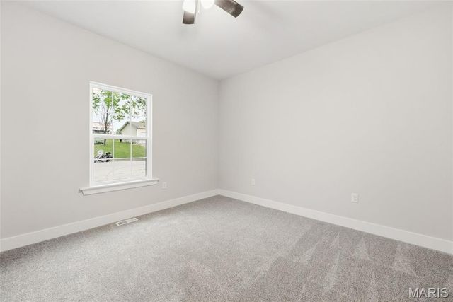 208 E 6th Street, Washington, MO 63090
