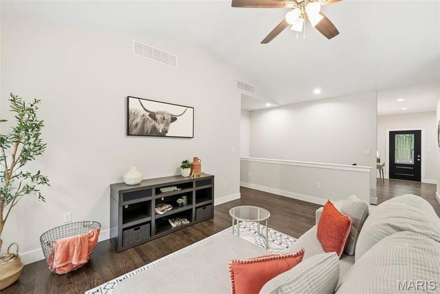 208 E 6th Street, Washington, MO 63090