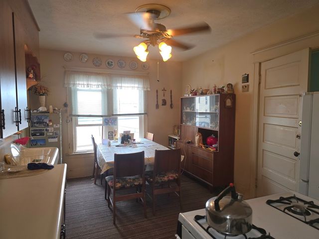 157-159 W Hickory Street, Kankakee, IL 60901