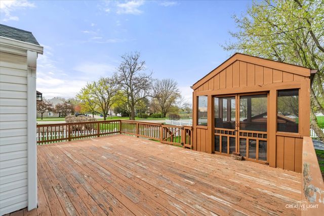 464 Topaz Lane, Bartlett, IL 60103