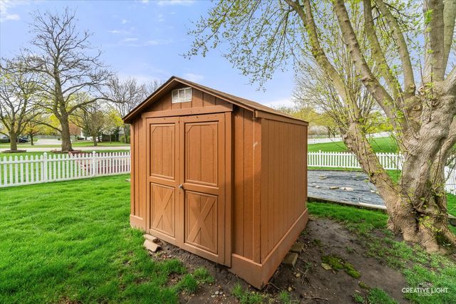 464 Topaz Lane, Bartlett, IL 60103