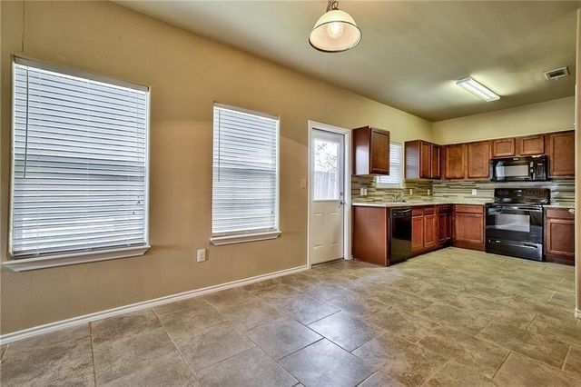 702 E College Street, Princeton, TX 75407