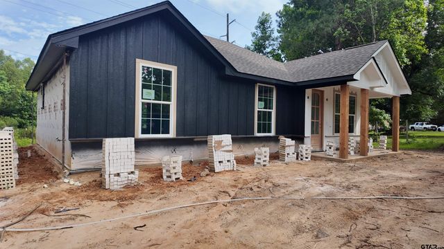 620 S Railroad, Troup, TX 75789