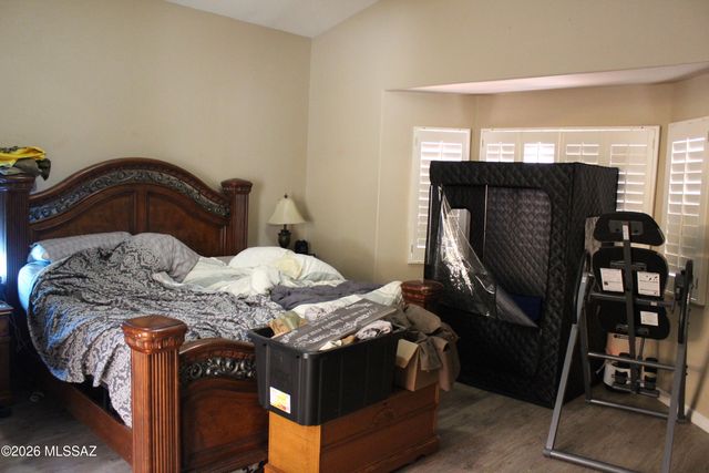 750 S Sierra Nevada Drive, Tucson, AZ 85748