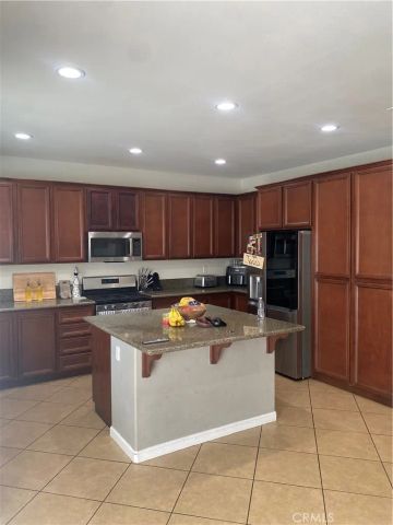 1109 N Yucca Ave, Rialto, CA 92376