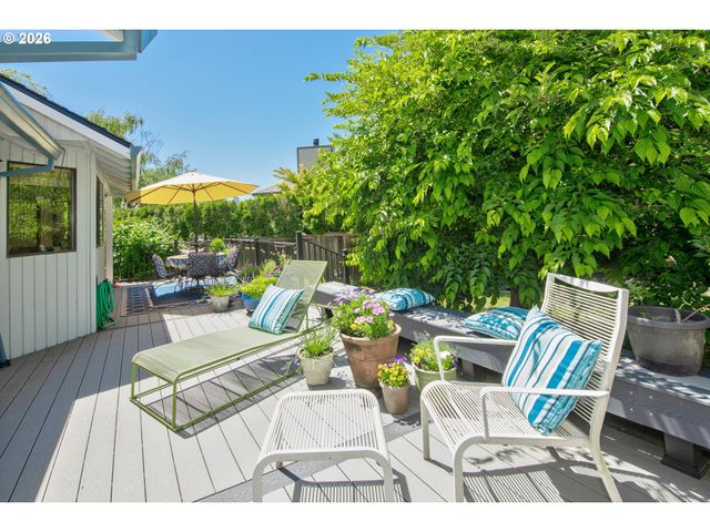 10151 Sw WASHINGTON St, Portland, OR 97225
