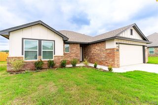 219 S 25th Street, Collinsville, OK 74021