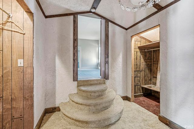 22651 Riley Road, Lakeville, IN 46536