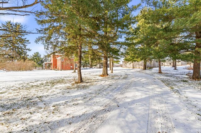 22651 Riley Road, Lakeville, IN 46536