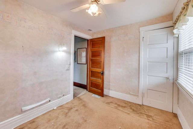 212 E Elm Avenue, La Grange, IL 60525