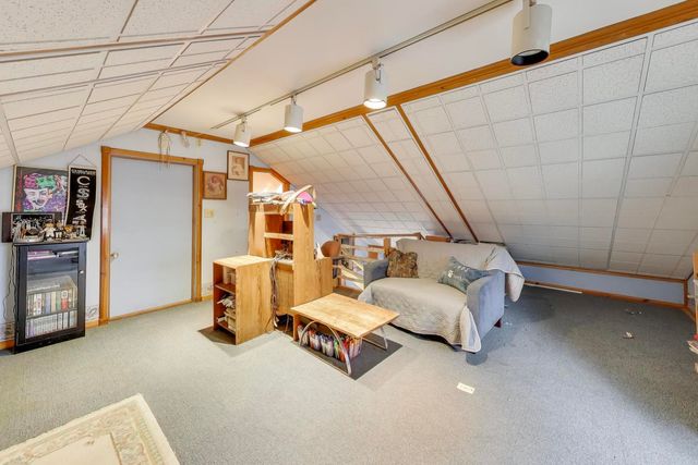 212 E Elm Avenue, La Grange, IL 60525