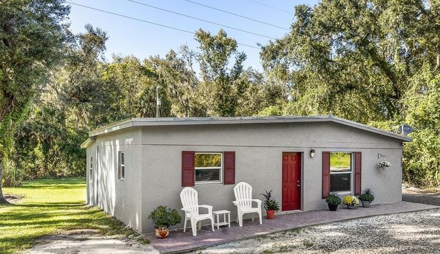 5330 PARK AVENUE, De Leon Springs, FL 32130