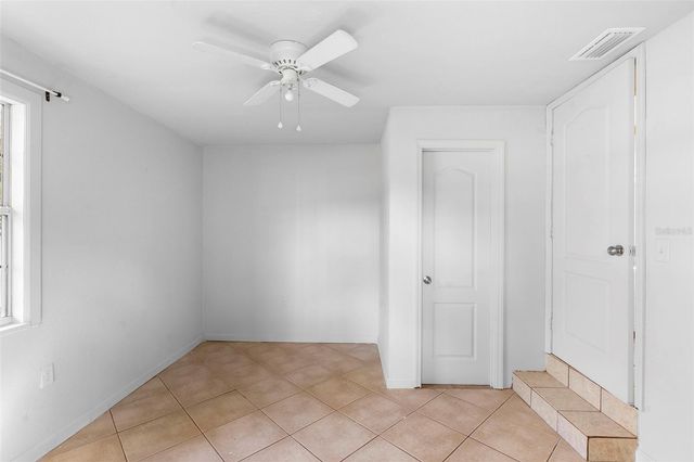 5330 PARK AVENUE, De Leon Springs, FL 32130