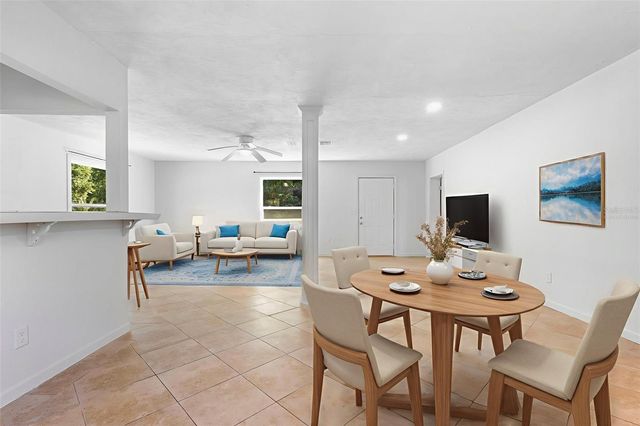 5330 PARK AVENUE, De Leon Springs, FL 32130