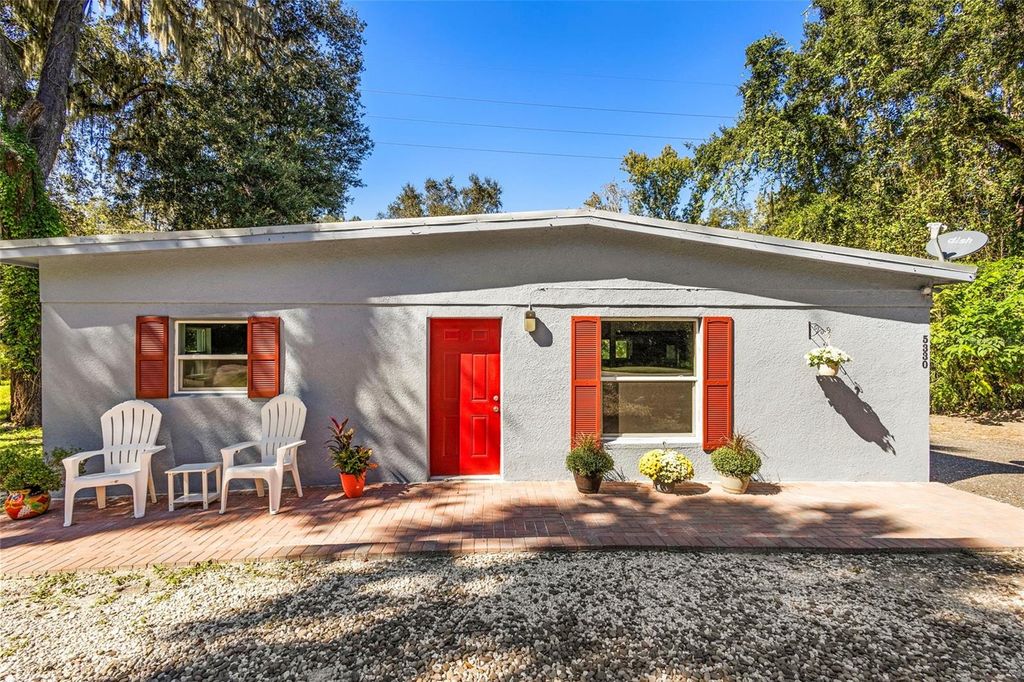 5330 PARK AVENUE, De Leon Springs, FL 32130