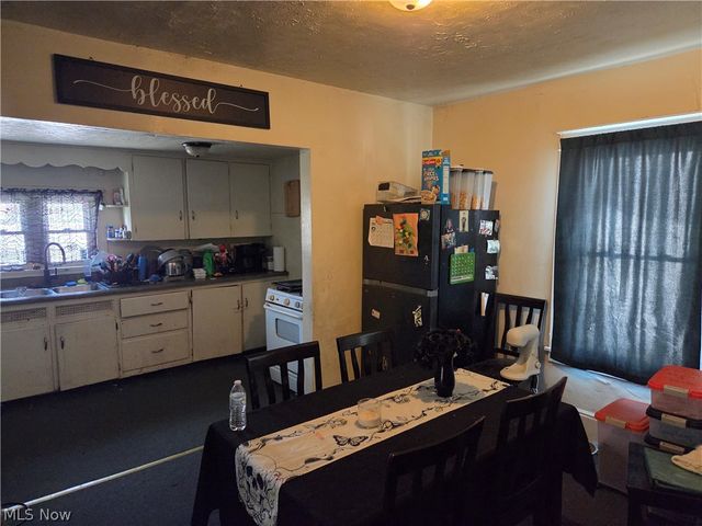 491 5th Street, Struthers, OH 44471