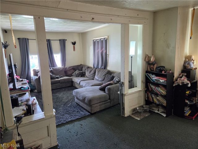 491 5th Street, Struthers, OH 44471