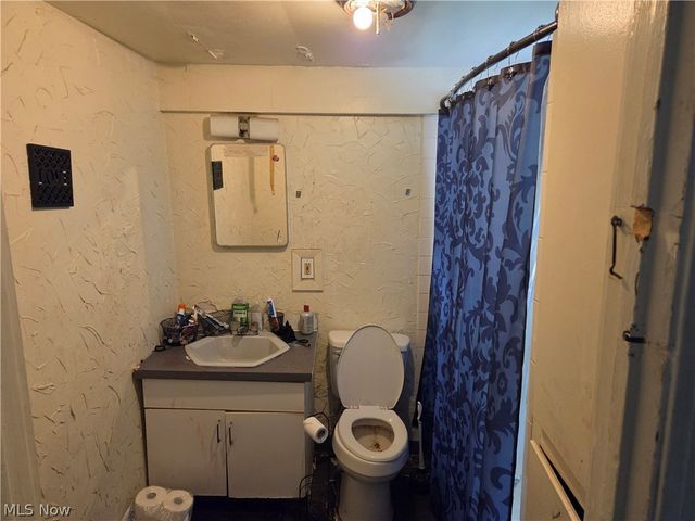 491 5th Street, Struthers, OH 44471