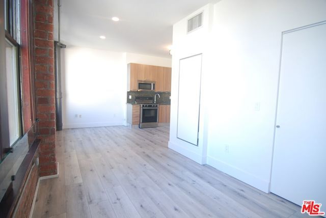 460 S Spring Street 608, Los Angeles, CA 90013