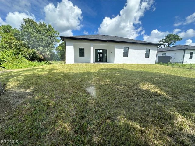 1214 Cherry ST E, Lehigh Acres, FL 33974