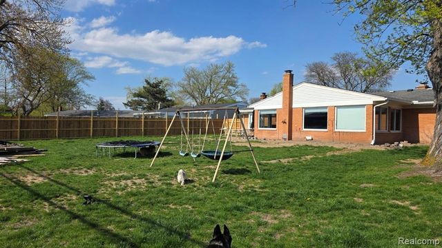 51241 Kingwood Drive, Shelby Twp, MI 48316