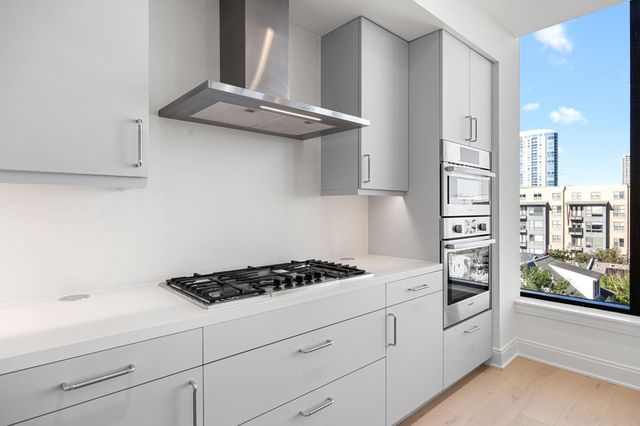 2323 W Main Street 506, Houston, TX 77098