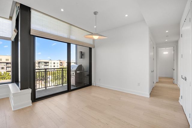 2323 W Main Street 506, Houston, TX 77098