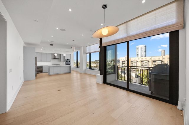 2323 W Main Street 506, Houston, TX 77098