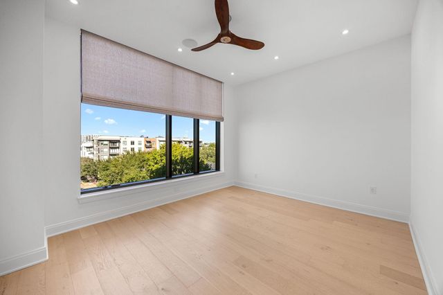 2323 W Main Street 506, Houston, TX 77098