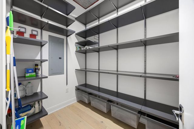 2323 W Main Street 506, Houston, TX 77098