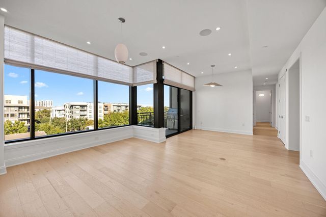 2323 W Main Street 506, Houston, TX 77098