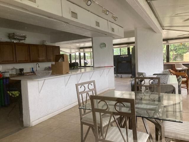 2820 Tennis Club Drive 401, West Palm Beach, FL 33417