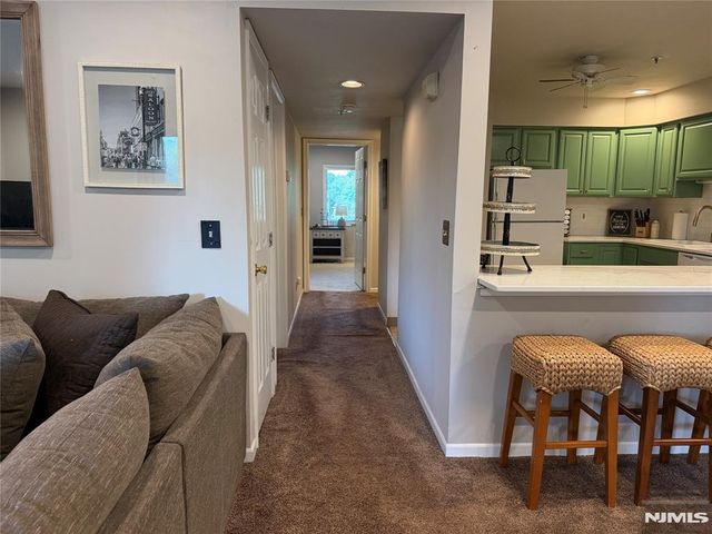 130 Orchard Park, Allendale, NJ 07401