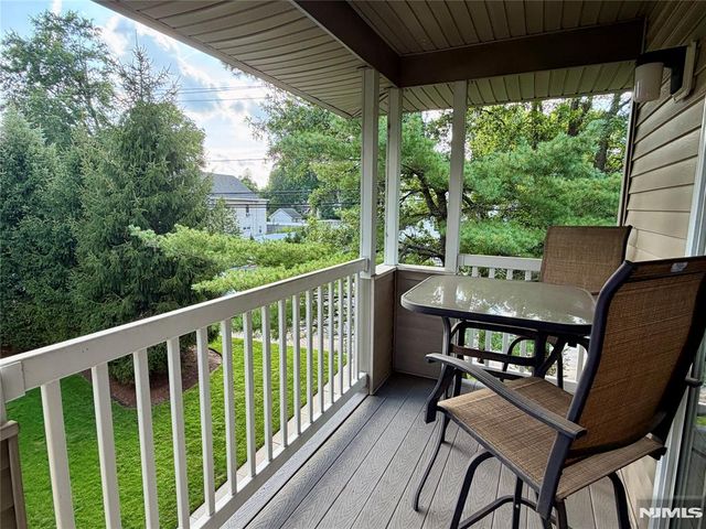 130 Orchard Park, Allendale, NJ 07401