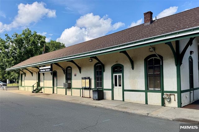 130 Orchard Park, Allendale, NJ 07401
