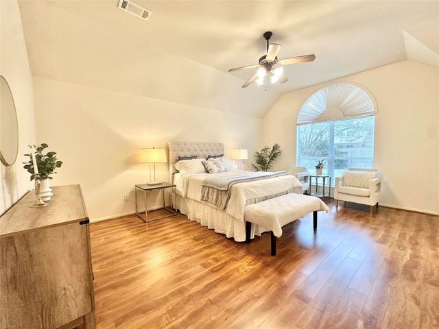 4903 Falls Circle, Missouri City, TX 77459