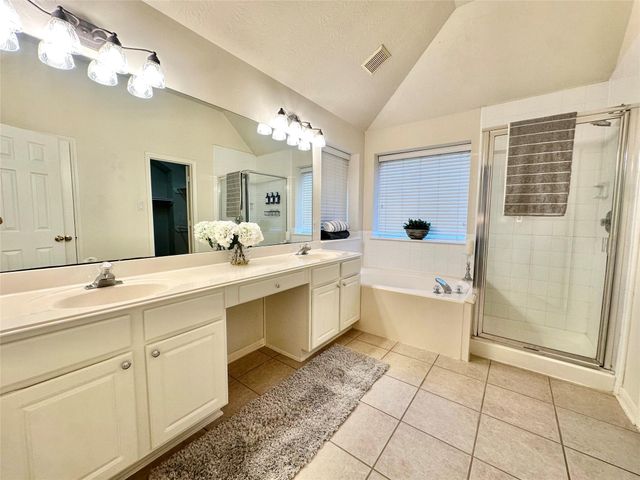 4903 Falls Circle, Missouri City, TX 77459