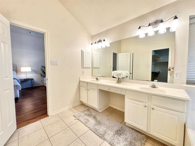 4903 Falls Circle, Missouri City, TX 77459