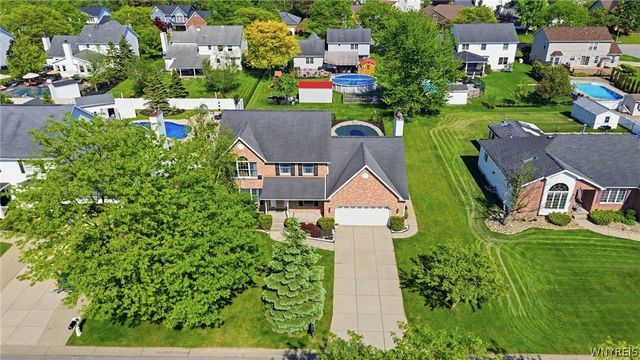 21 West Royal Hill Drive, Orchard Park, NY 14127