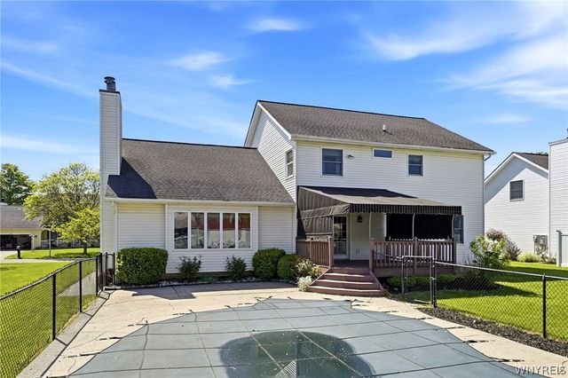21 West Royal Hill Drive, Orchard Park, NY 14127