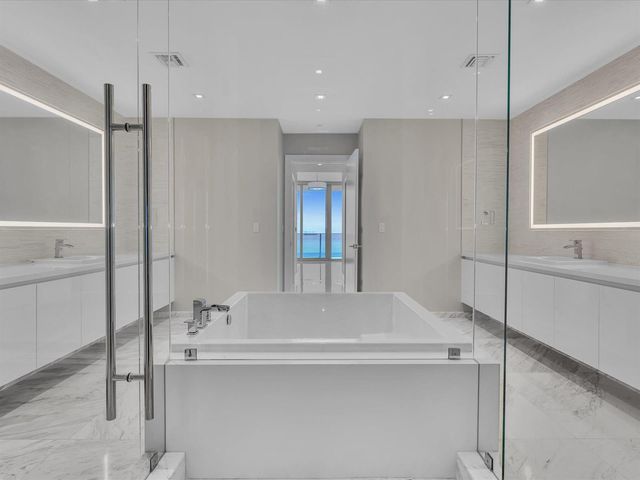 701 N Fort Lauderdale Beach Boulevard N 802, Fort Lauderdale, FL 33304