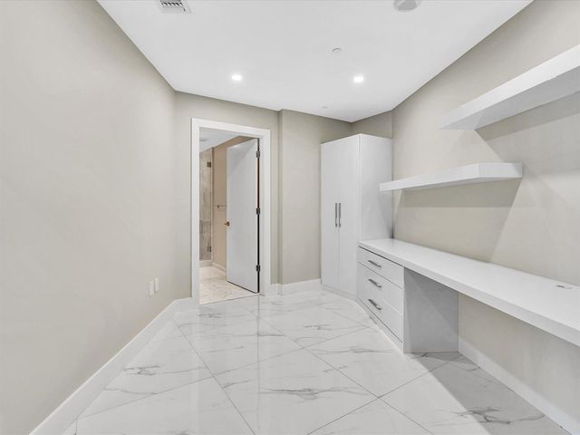 701 N Fort Lauderdale Beach Boulevard N 802, Fort Lauderdale, FL 33304