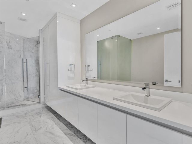 701 N Fort Lauderdale Beach Boulevard N 802, Fort Lauderdale, FL 33304